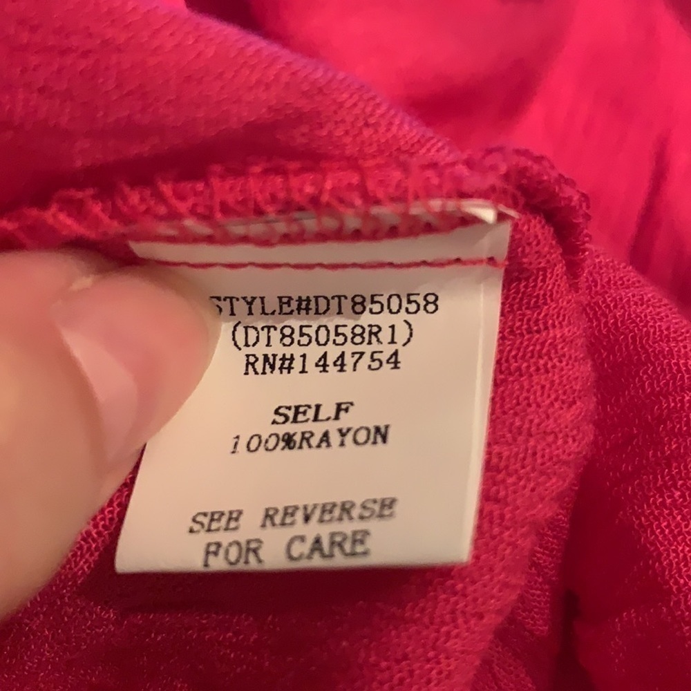 Davi & Dani Pink Macrame Lace Crepe Blouse NWT S - Picture 6 of 7